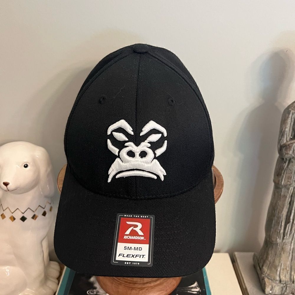 Richardson Pro 585 Small Medium cool Gorilla Flex Fit fitted embroidered hat EUC